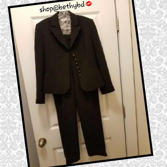 Tahari Pants - 💼 Pop up SALE! Tahari ASL Black Pantsuit 10P EUC